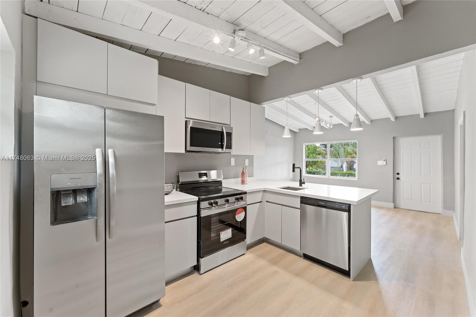 COLLIER CITY - Residential