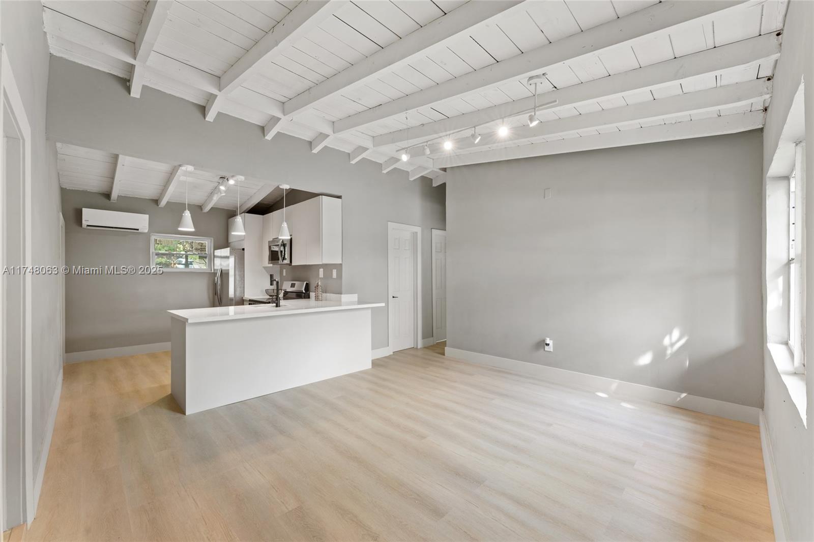 COLLIER CITY - Residential