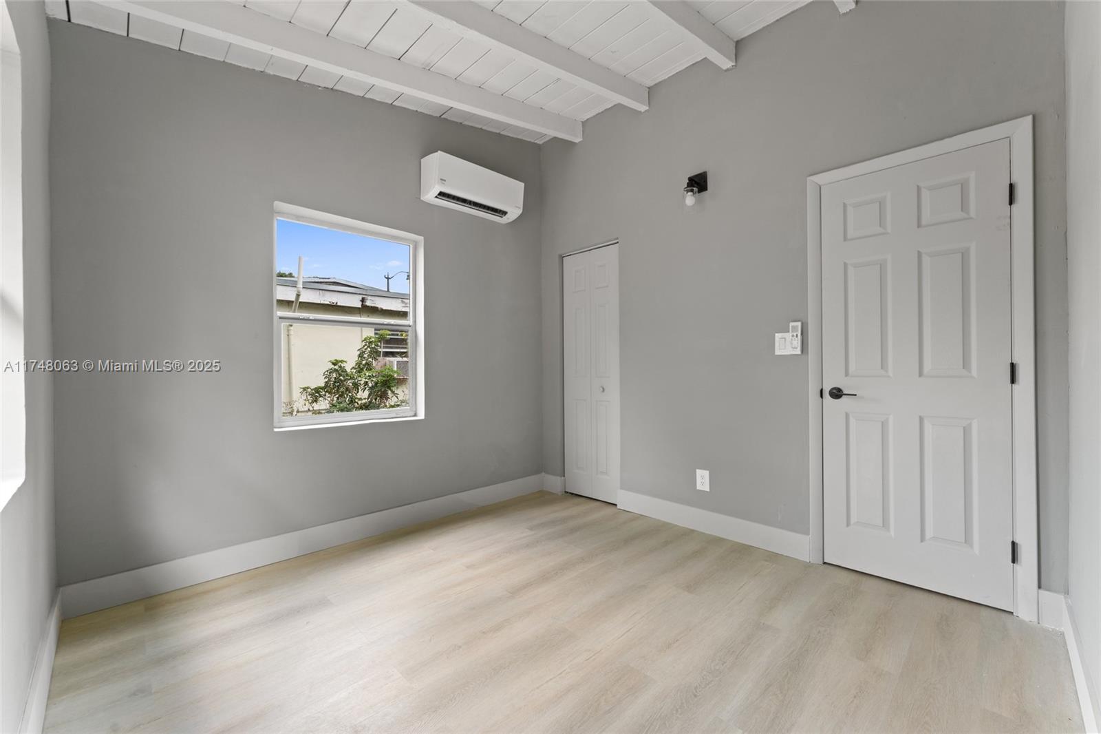 COLLIER CITY - Residential
