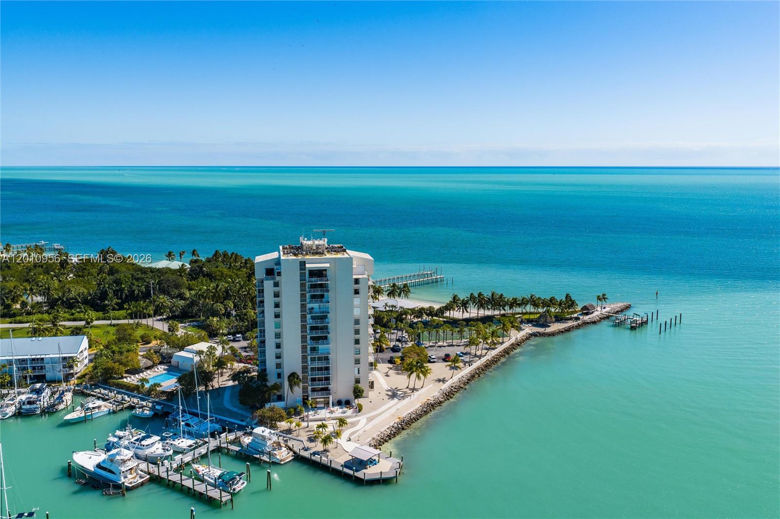 COCO PLUM BEACH - Residential