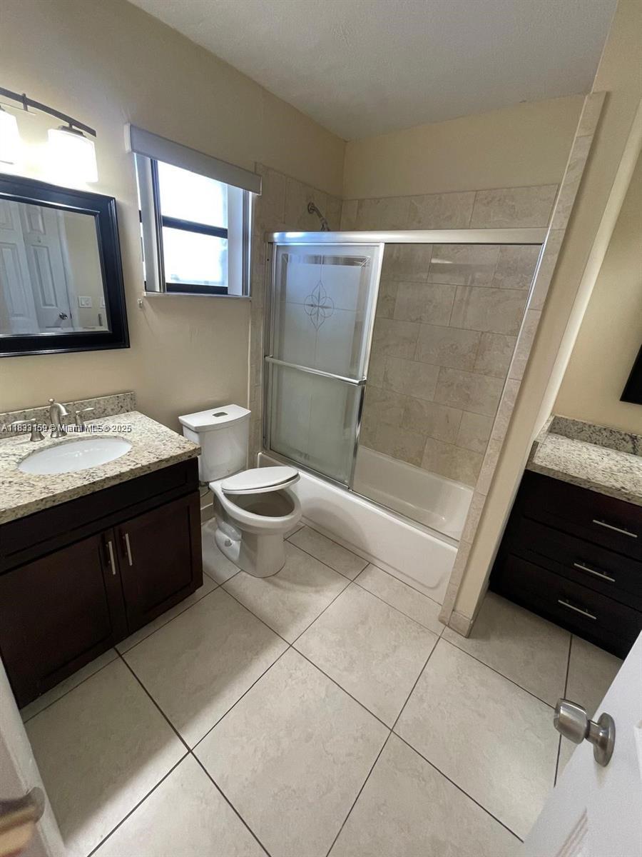 SNAPPER CREEK TOWNHOUSES - Residential Lease
