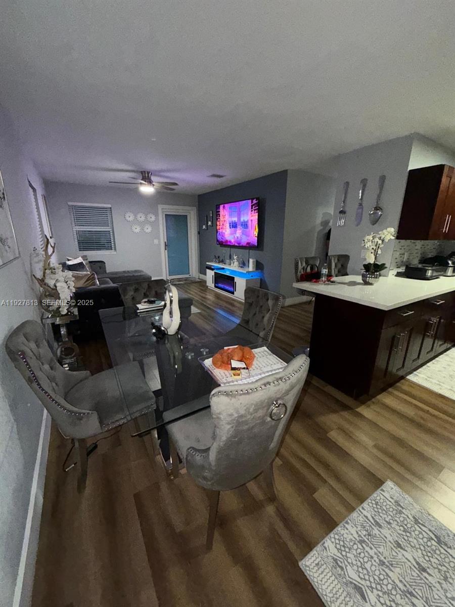 NO MIAMI BEACH MANOR - Residential