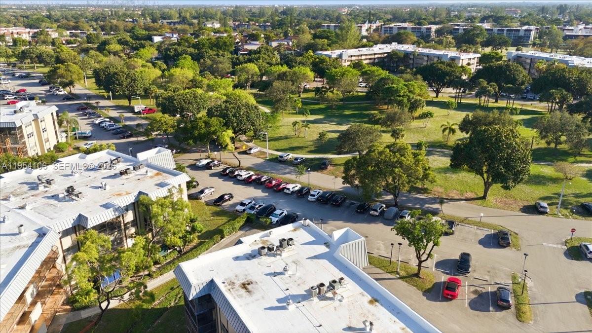 INVERRARY COUNTRY CLUB - Residential