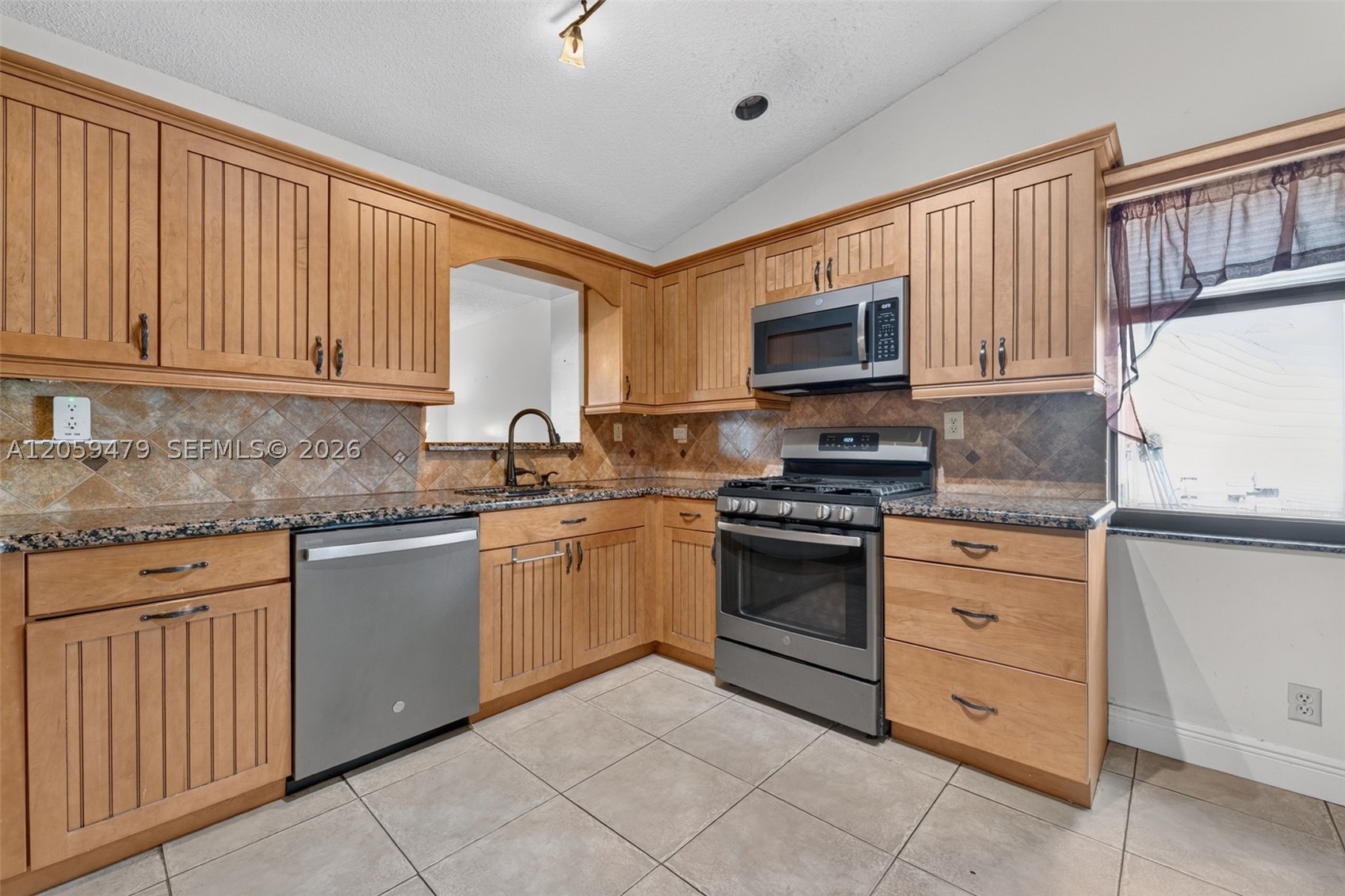 LAUDERDALE NORTH PARK SEC - Residential
