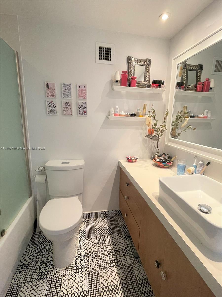 MIRADOR 1200 CONDO - Residential Lease