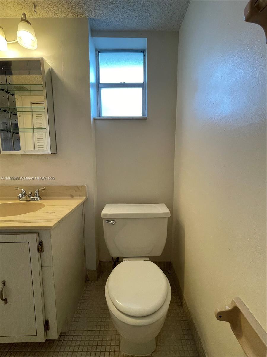 VILLA MADRID 1 CONDO - Residential Lease