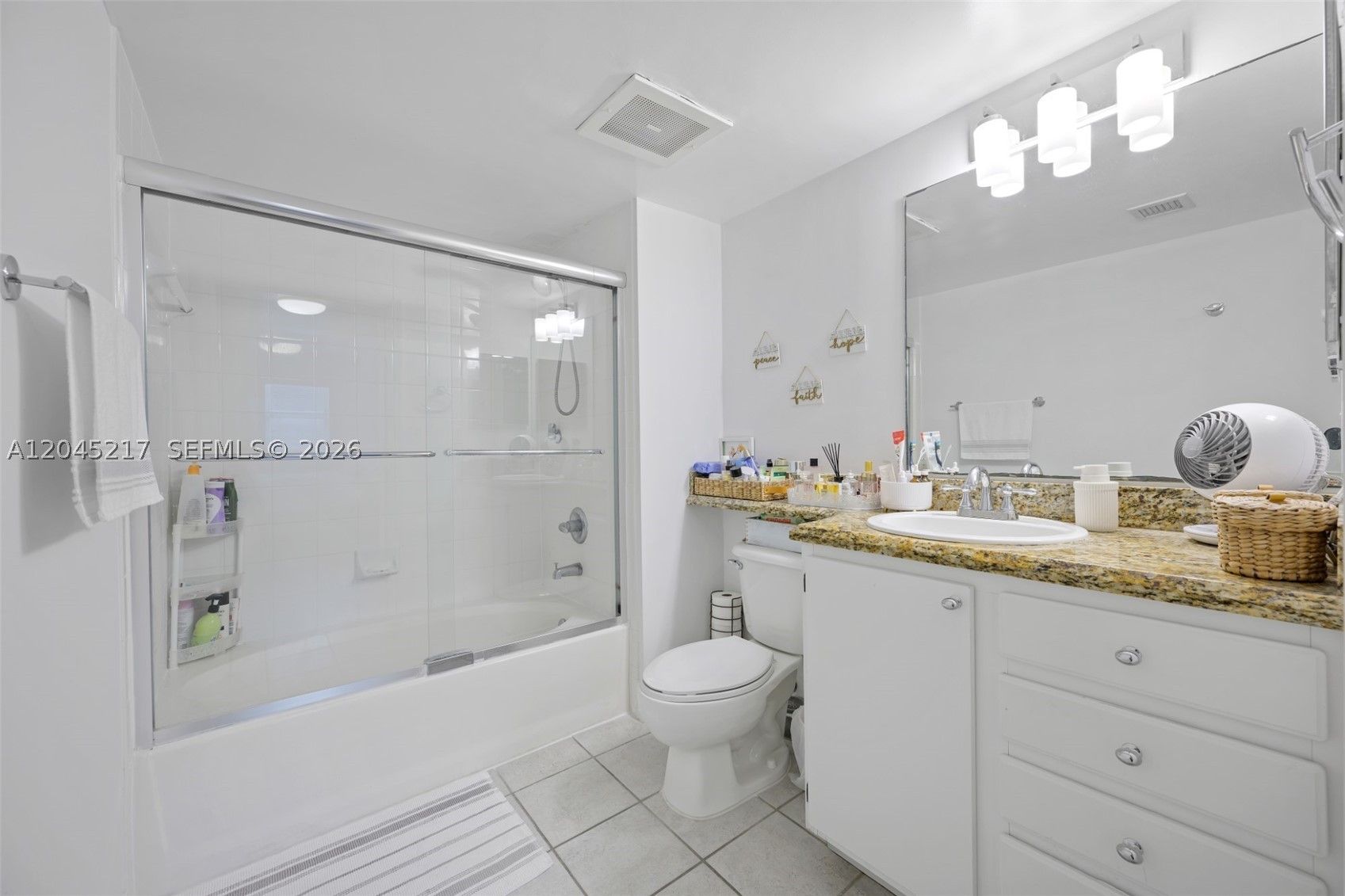 DA VINCI ON DOUGLAS CONDO - Residential