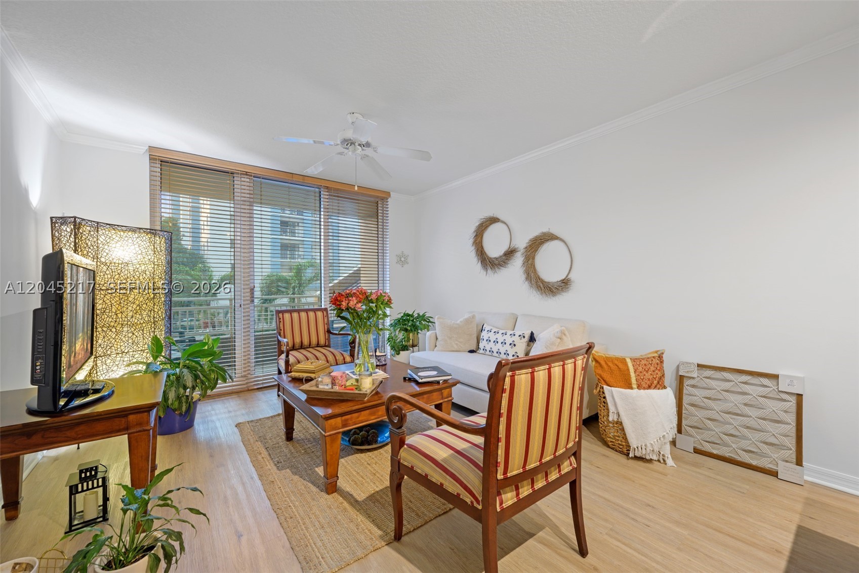 DA VINCI ON DOUGLAS CONDO - Residential