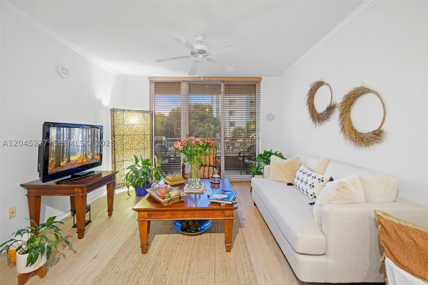 DA VINCI ON DOUGLAS CONDO - Residential
