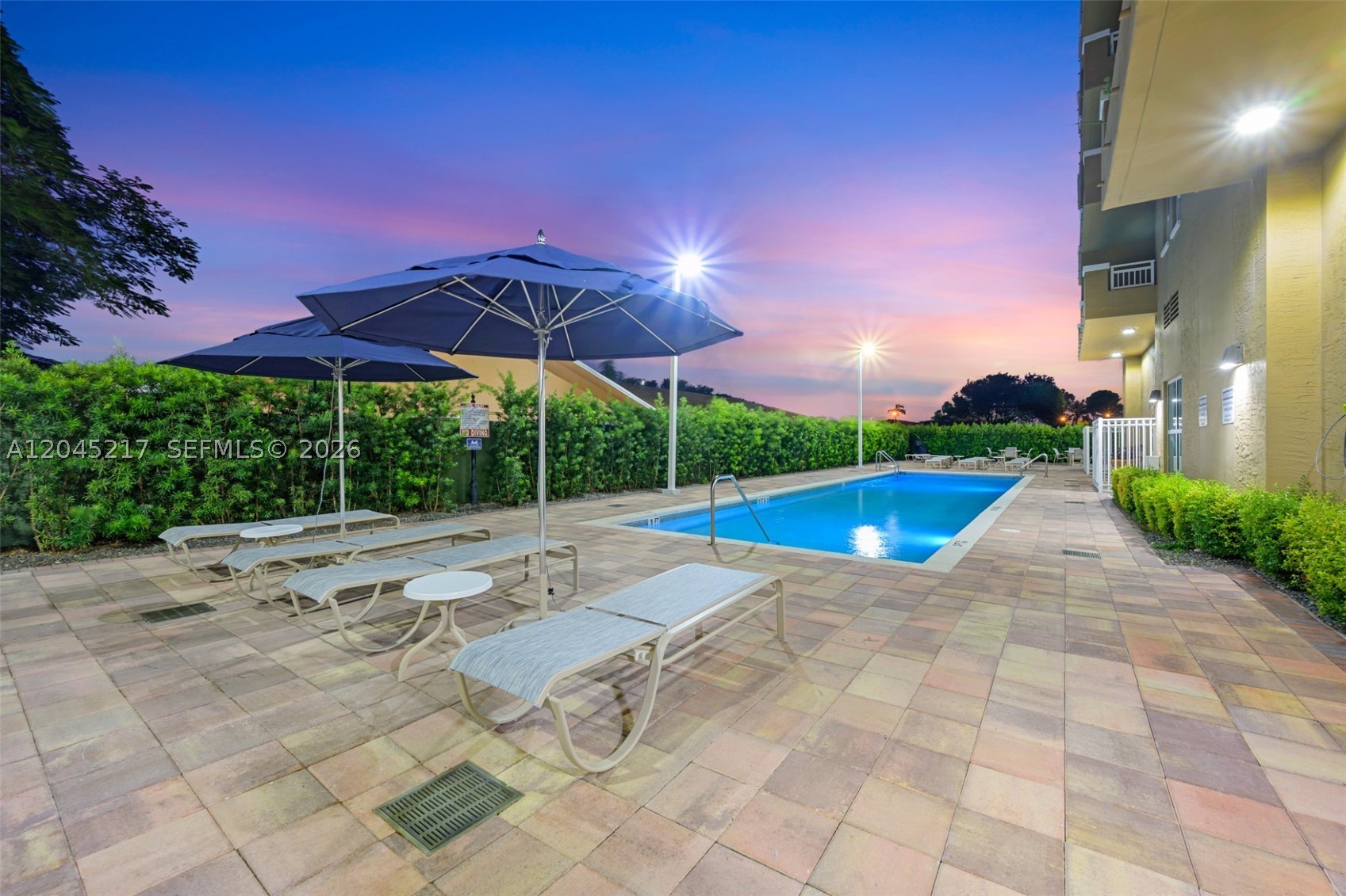 DA VINCI ON DOUGLAS CONDO - Residential