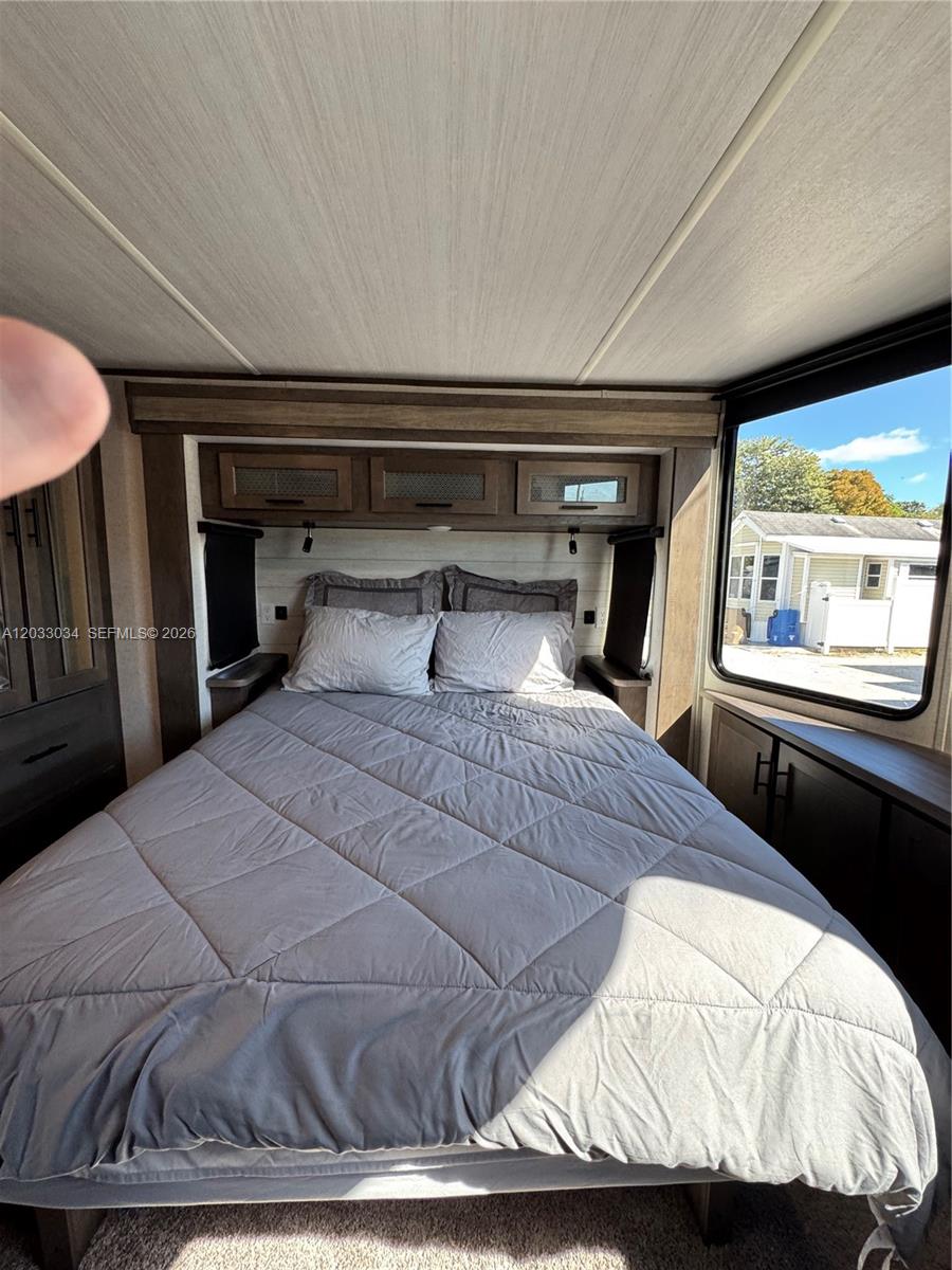 CALUSA CAMPGROUND - Land