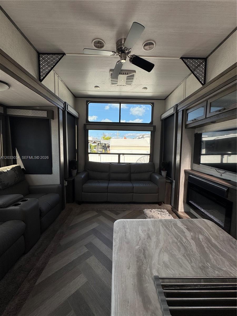 CALUSA CAMPGROUND - Land