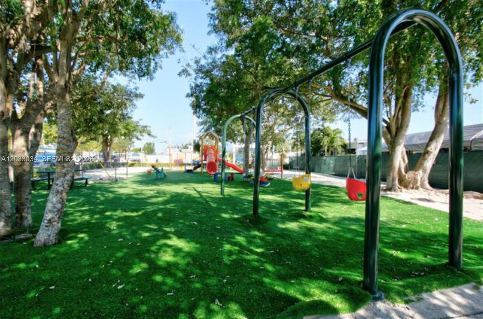 CALUSA CAMPGROUND - Land