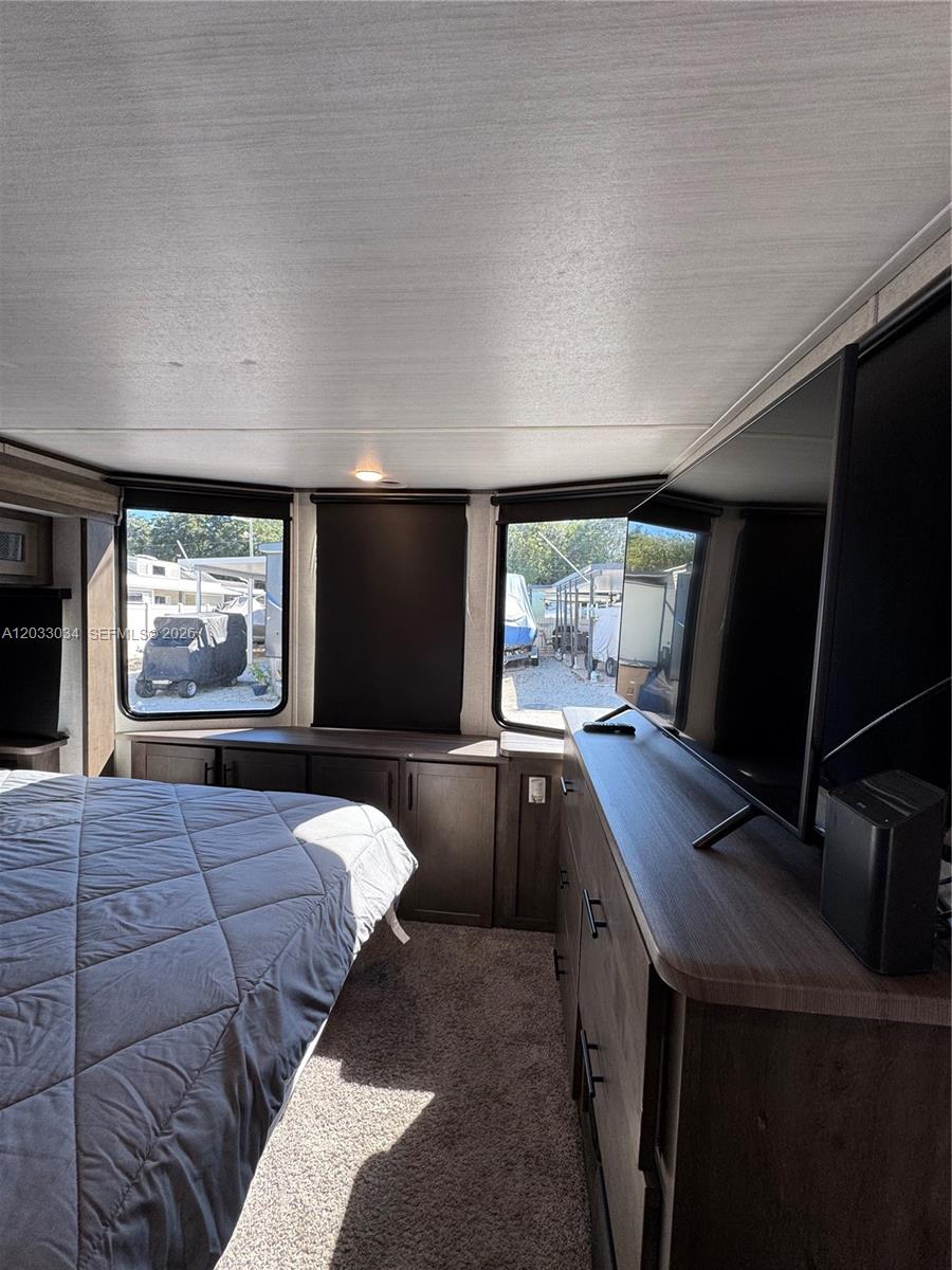 CALUSA CAMPGROUND - Land