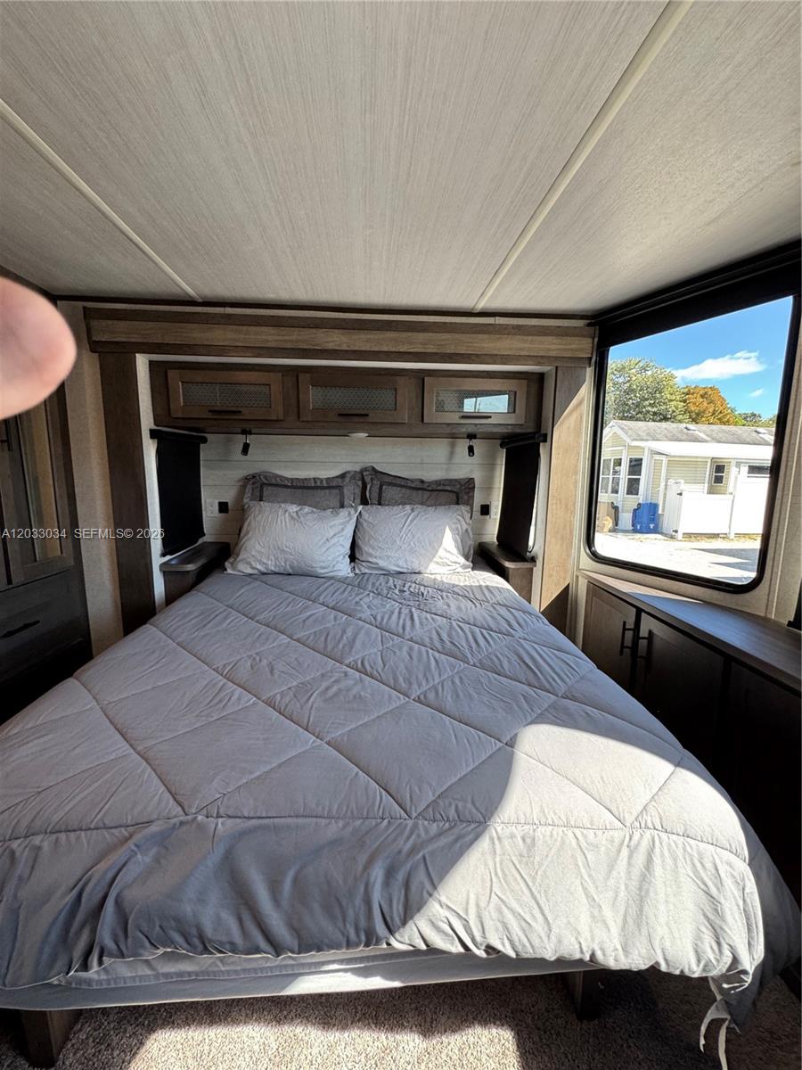 CALUSA CAMPGROUND - Land
