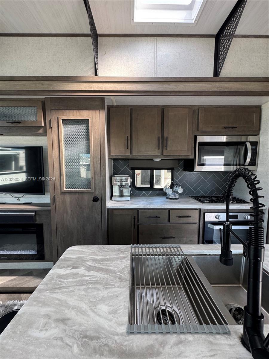 CALUSA CAMPGROUND - Land