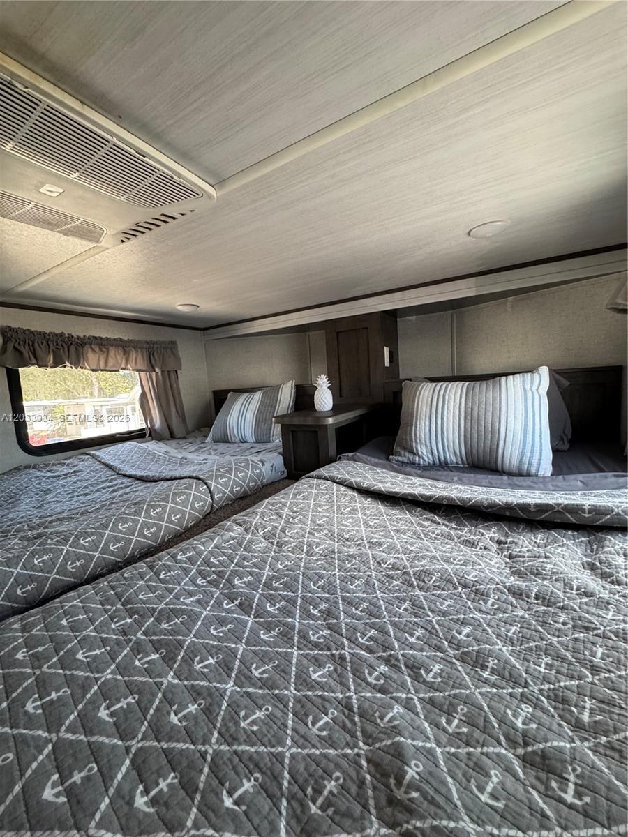 CALUSA CAMPGROUND - Land