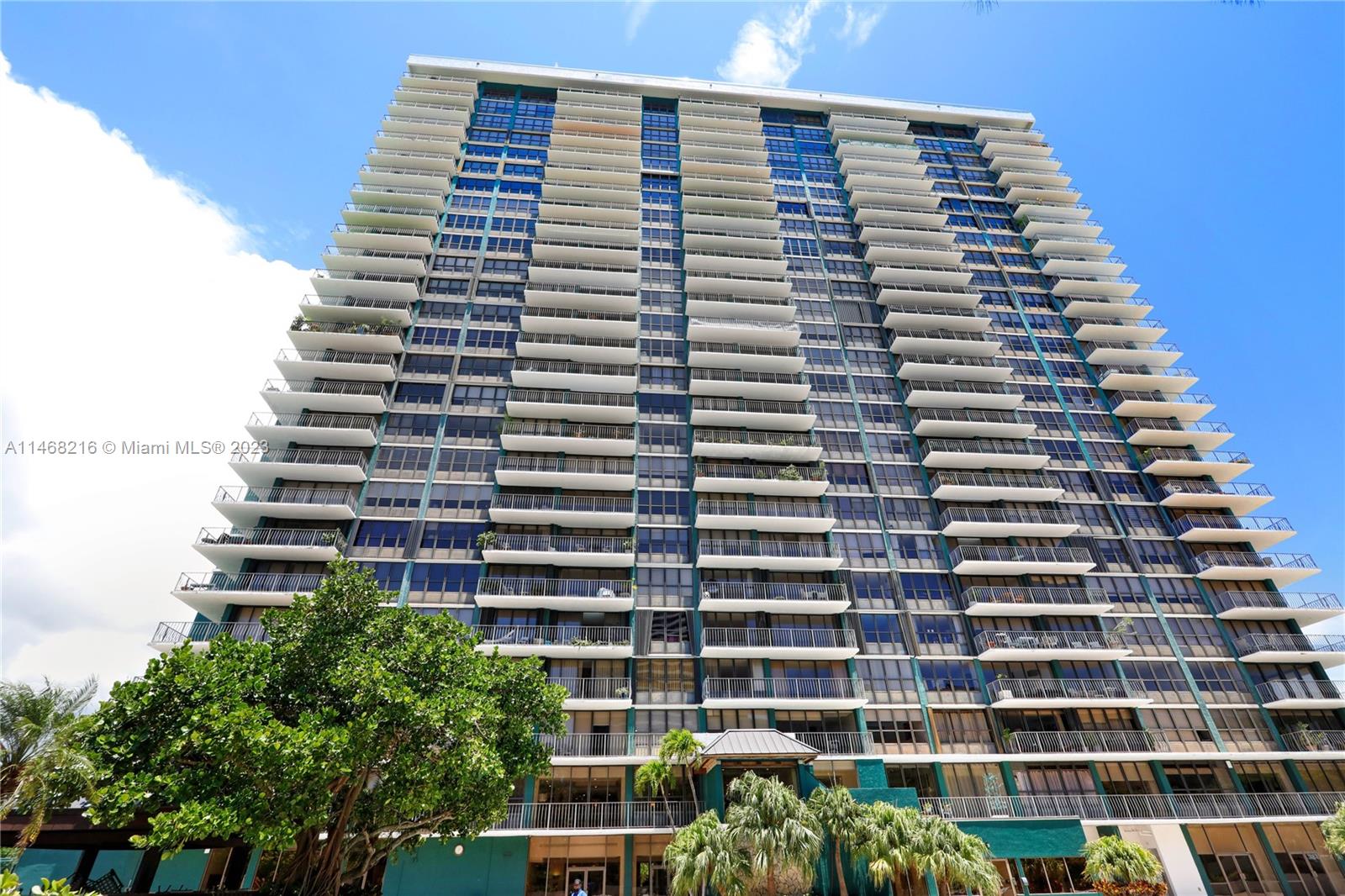 Palm Bay Yacht Club - Residential Lease