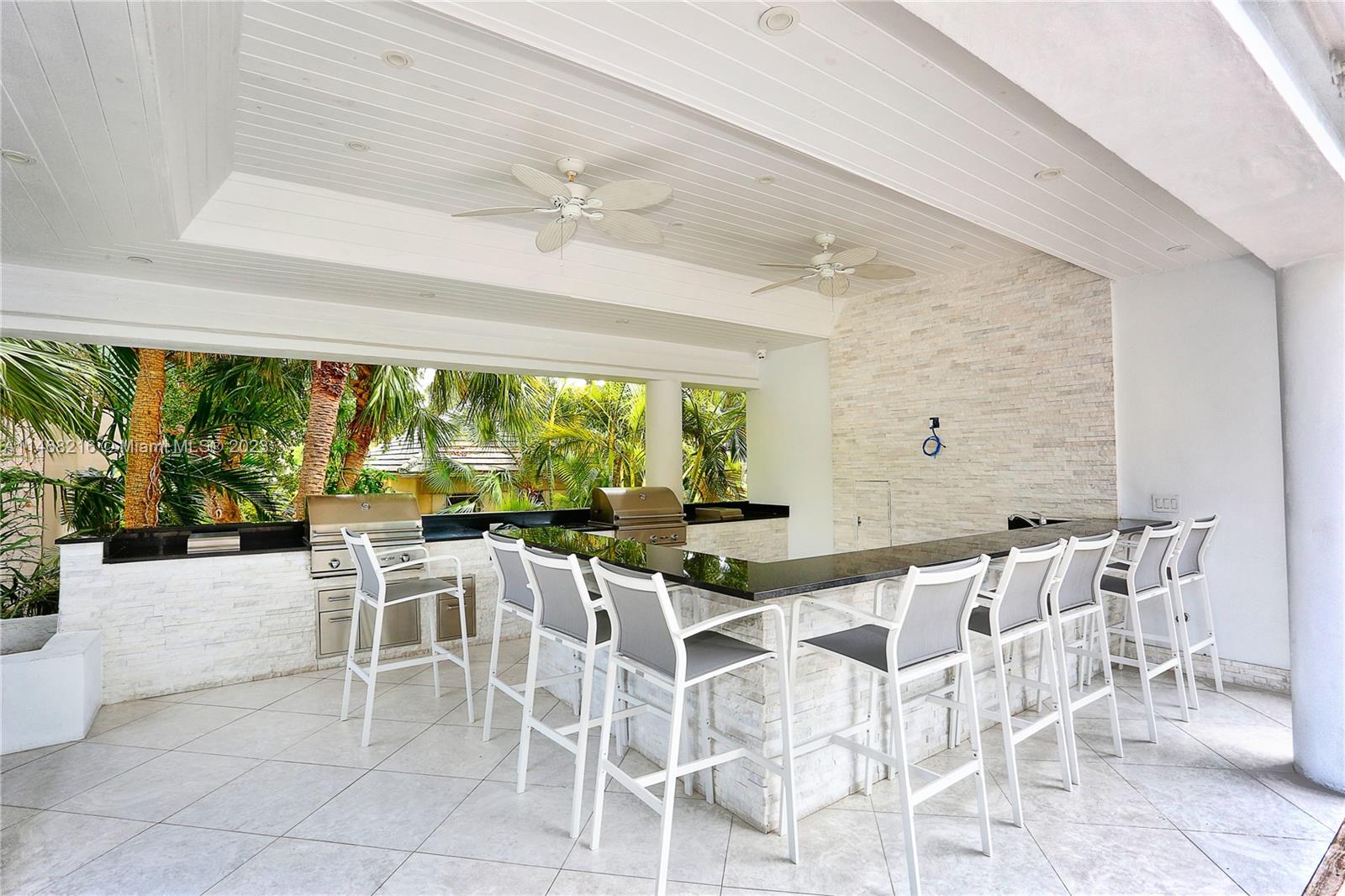 Palm Bay Yacht Club - Residential Lease