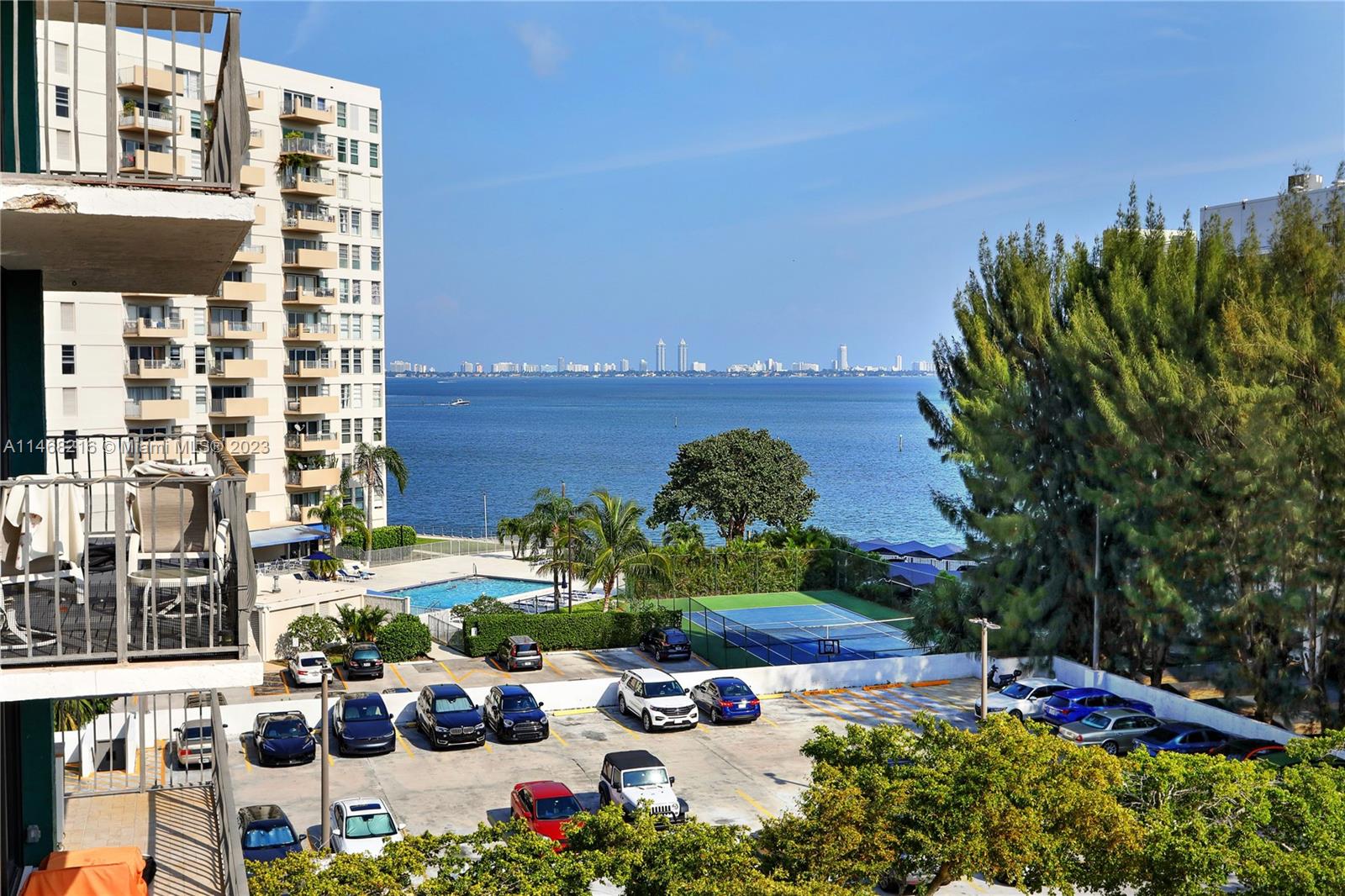 Palm Bay Yacht Club - Residential Lease