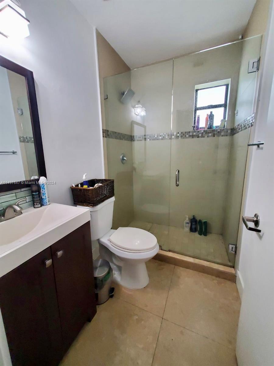 BISCAYNE VILLAGE HEIGHTS - Residential Lease