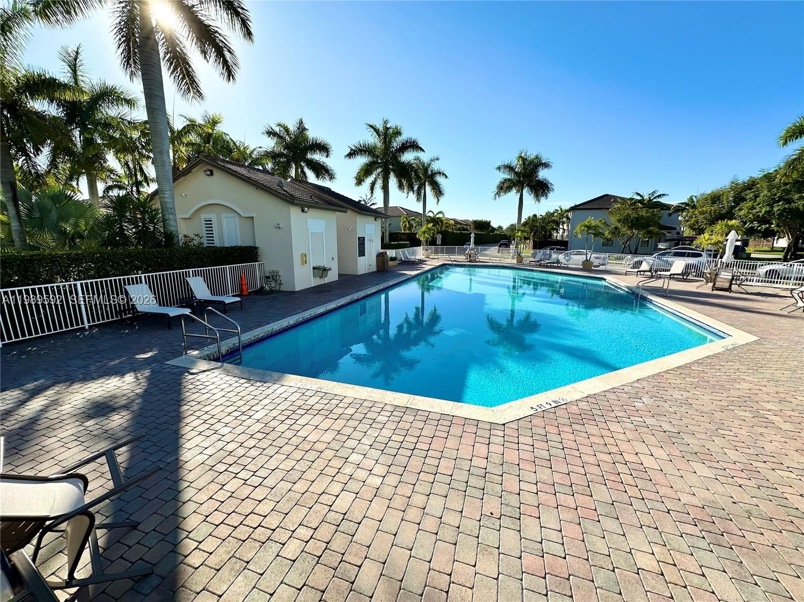 ST MORTIZ AT DORAL - Residential