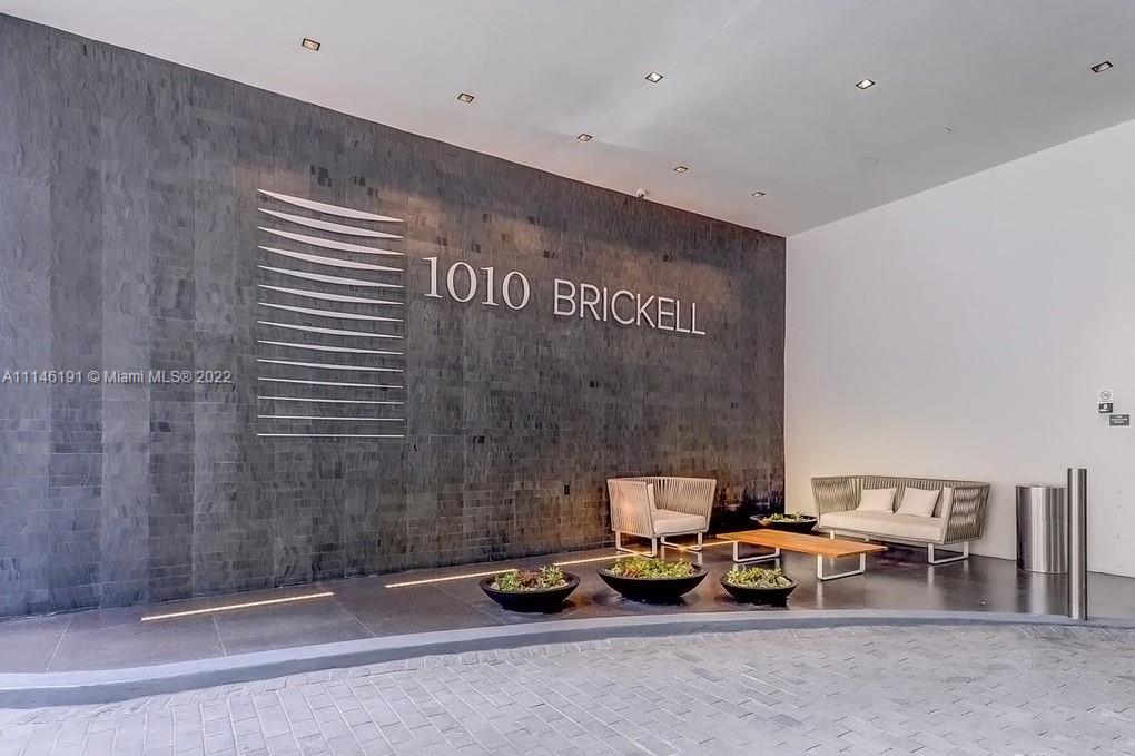 Gorgeous condo with beautiful skyline and ocean view! 2BED/ 3 BATHs + Den that can be converted into a third bedroom or studio. Private elevator. Open Kitchen with top of the line appliances and beautiful ocean and skyline view. Custom-made closets. 1 assigned parking space and valet parking. Fabulous amenities that include: Rooftop pool deck on 50th floor with bar, Jacuzzi and pool overlooking Brickell, Rooftop Movie Theater, BBQ area, Cabanas, Spa featuring hammam Turkish steam bath, sauna, Indoor and heated pool with retractable glass walls, Gym, Aerobics Room, Children indoor playground, Billiards, Basketball Court, Squash Court, Party Room, Running Track, Mini Soccer and much more. Best location walking distance to shops, restaurants, bars, banks and well renowned City Centre.