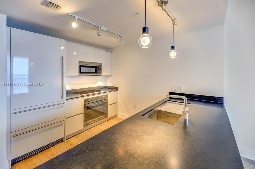 1010 BRICKELL CONDO - Residential