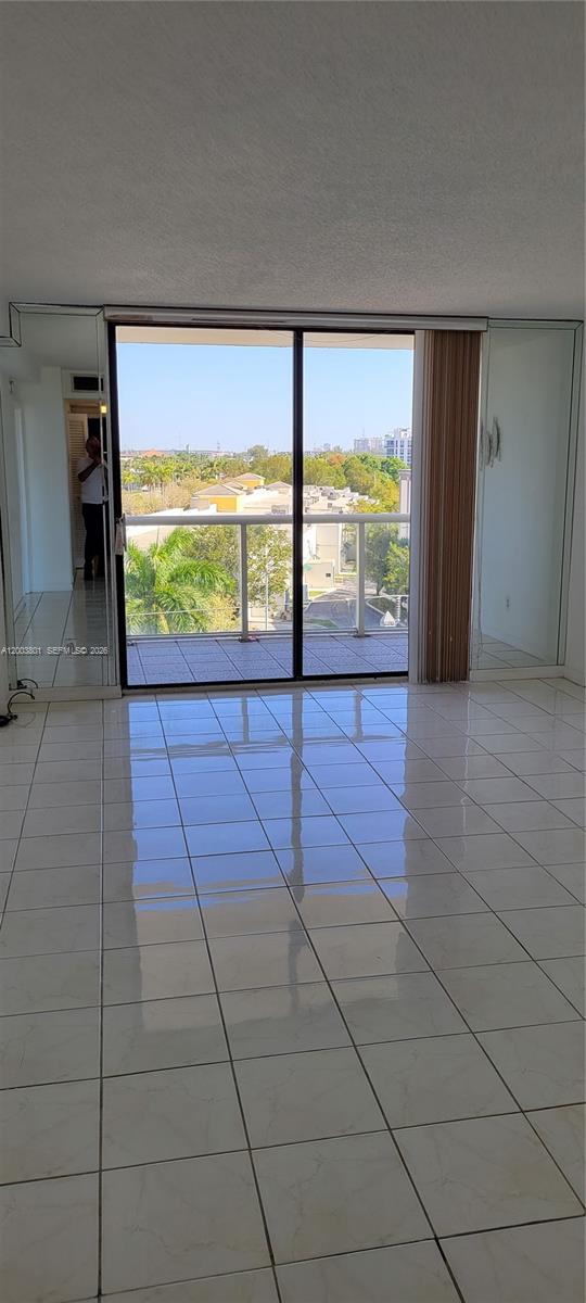 Bright Beautiful and spacious apartment, 1bed/1.5 bath unit, Tile floors, Walking Closet, Open balcony, private storage, Lease allowed from day one, 24/7 hours security, Garage parking for residents and plenty of guess parking, Walking distance to new UM Silvester Hospital, Malls, Beaches, Restaurants, F.I.U, Barry University, Starbucks, Costco, Target, Publix.