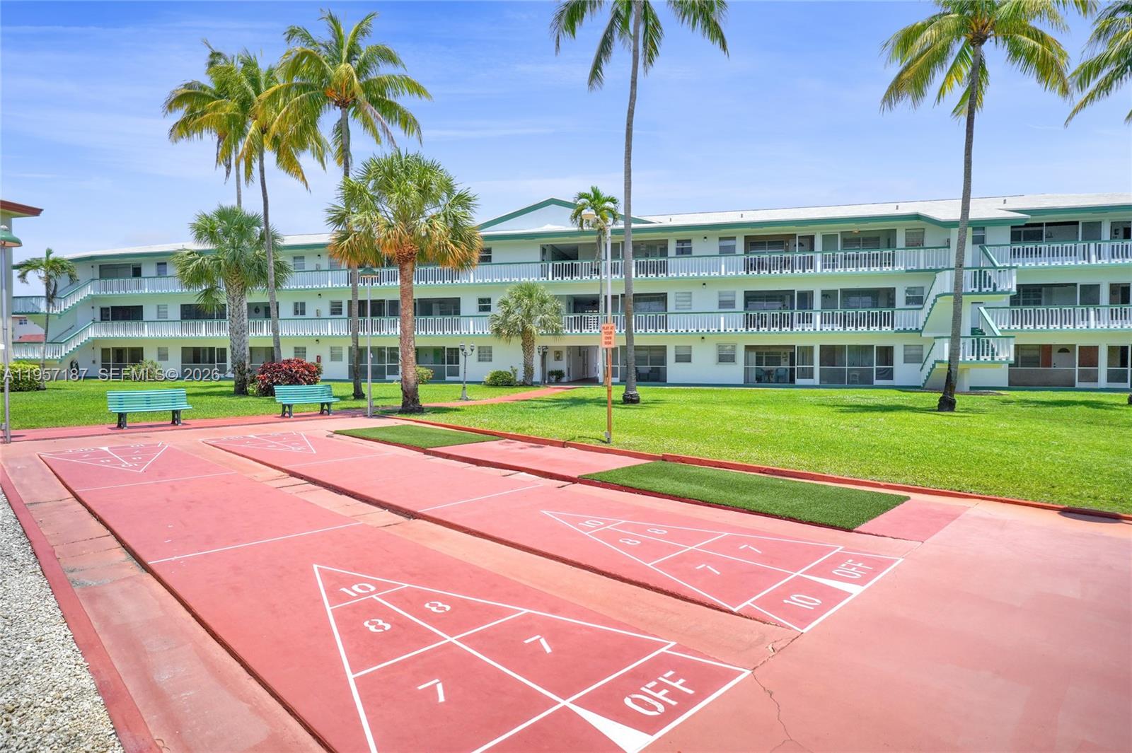 BEVERLY HILLS CONDO NUMBE - Residential