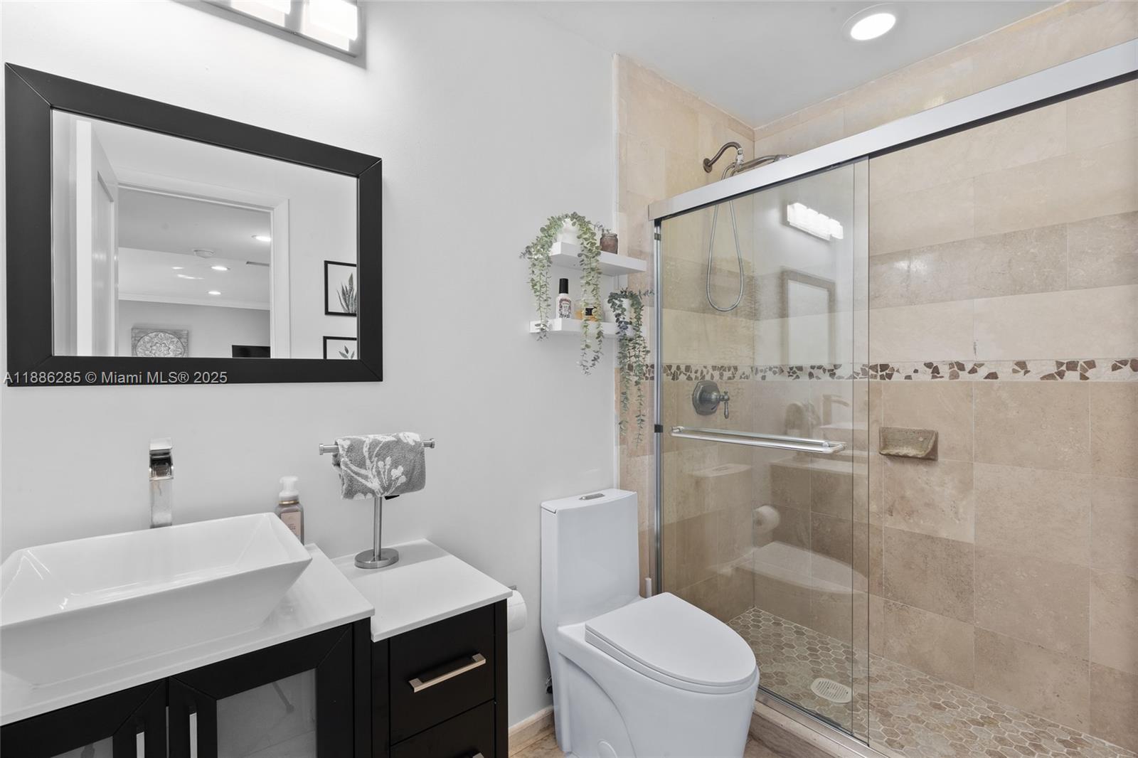 LAKES MEADOW VILG HOMES C - Residential