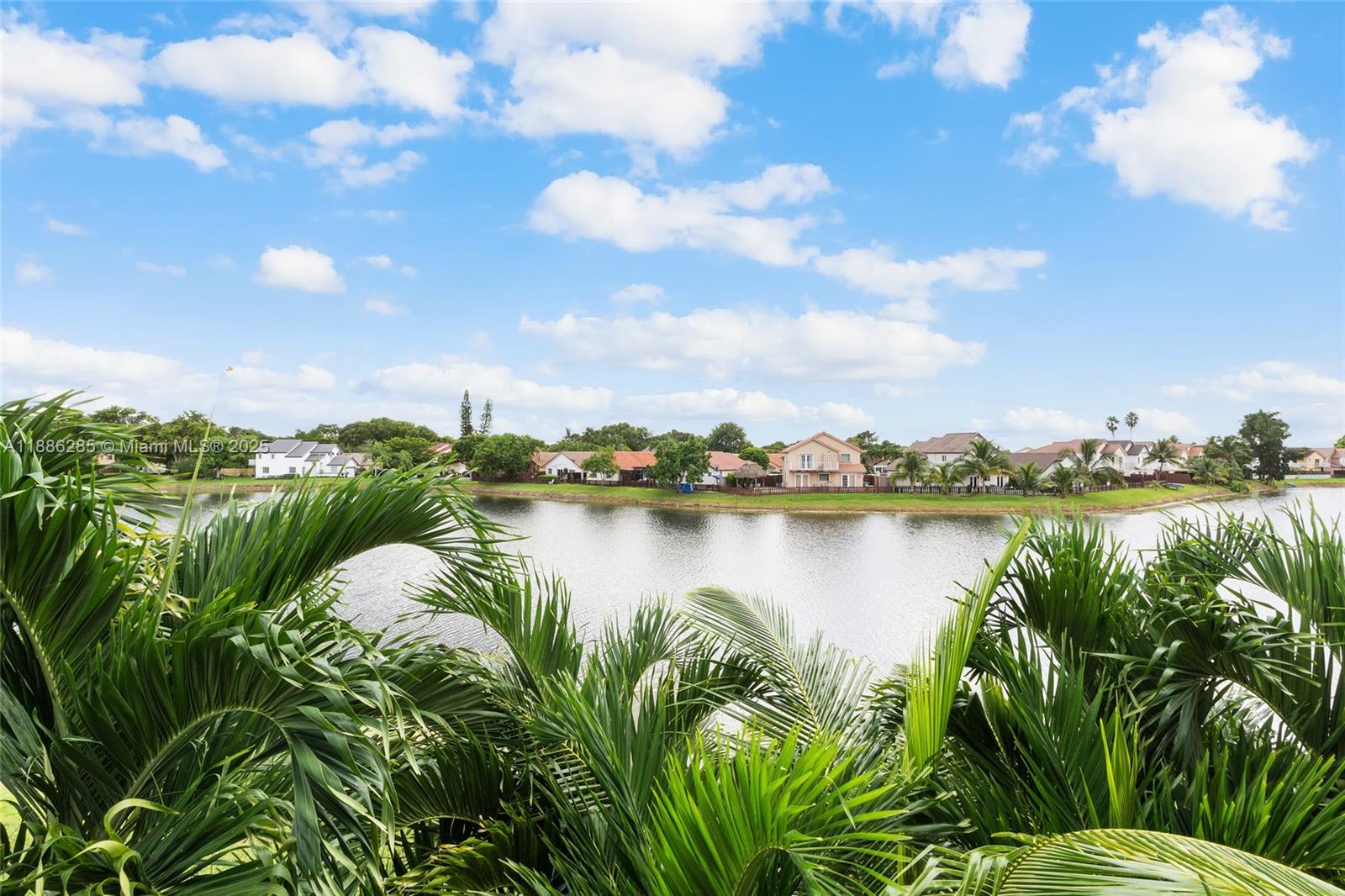 LAKES MEADOW VILG HOMES C - Residential