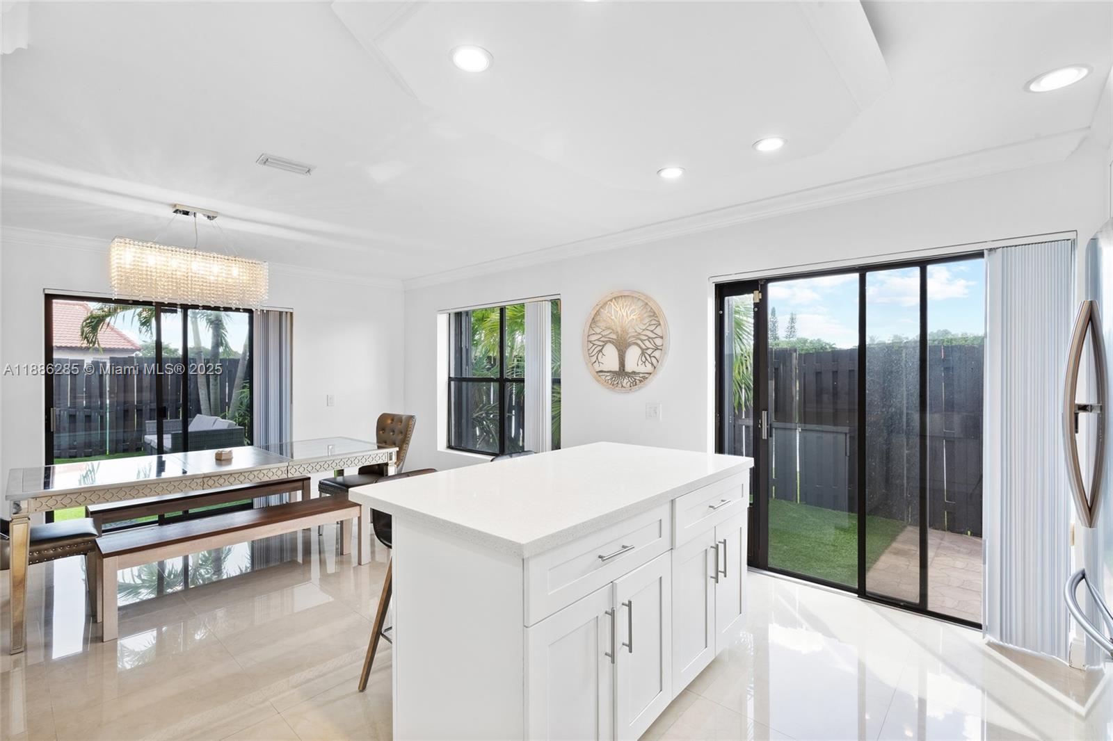 LAKES MEADOW VILG HOMES C - Residential
