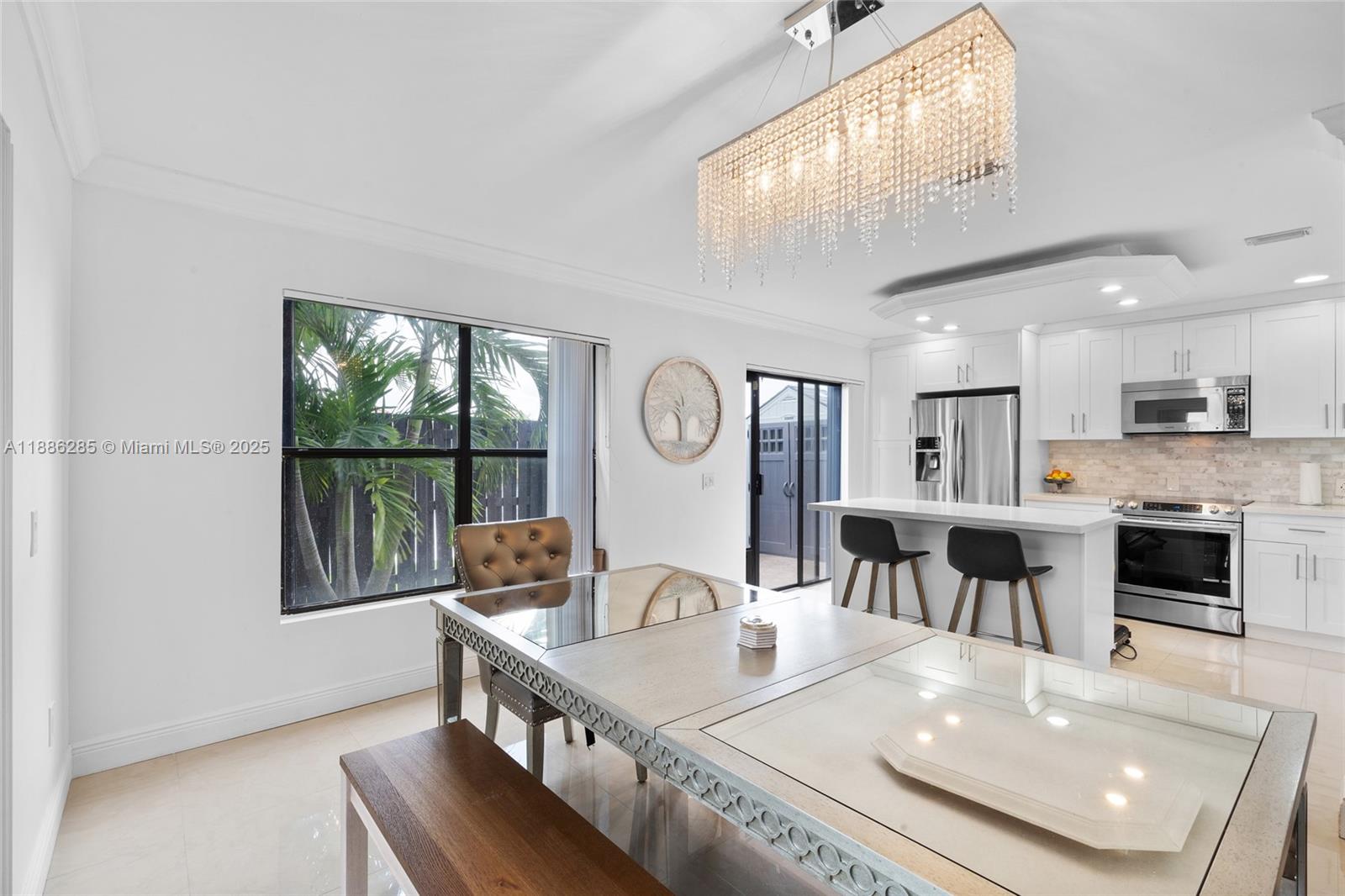 LAKES MEADOW VILG HOMES C - Residential