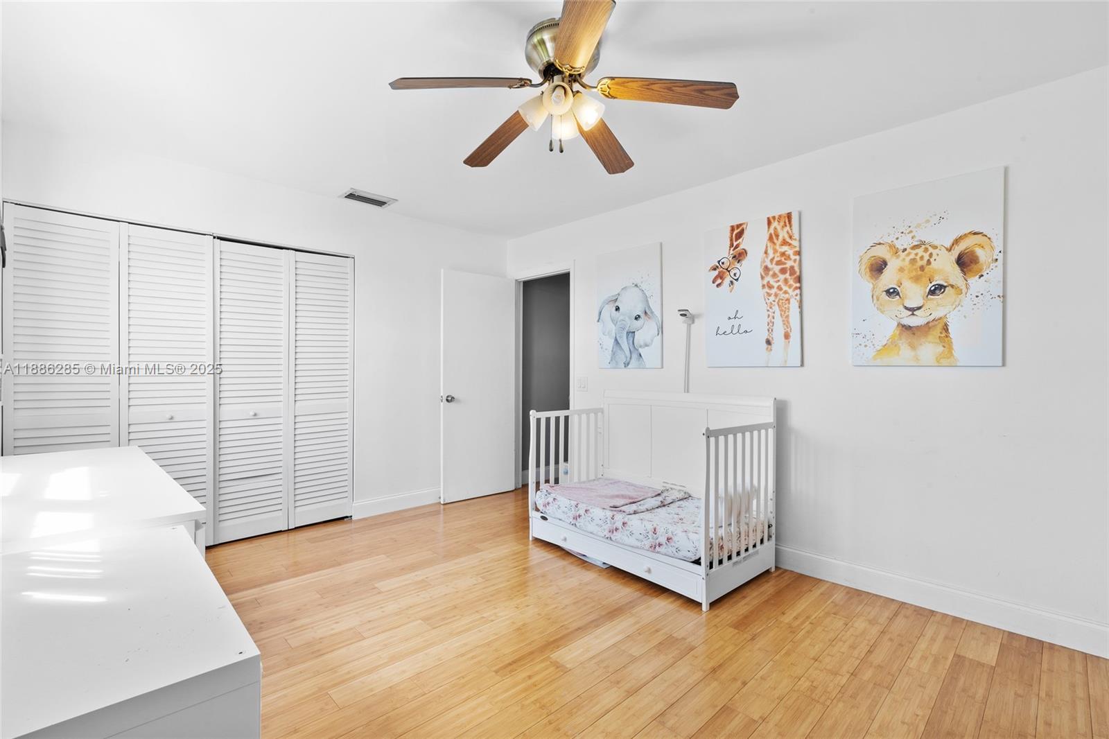 LAKES MEADOW VILG HOMES C - Residential