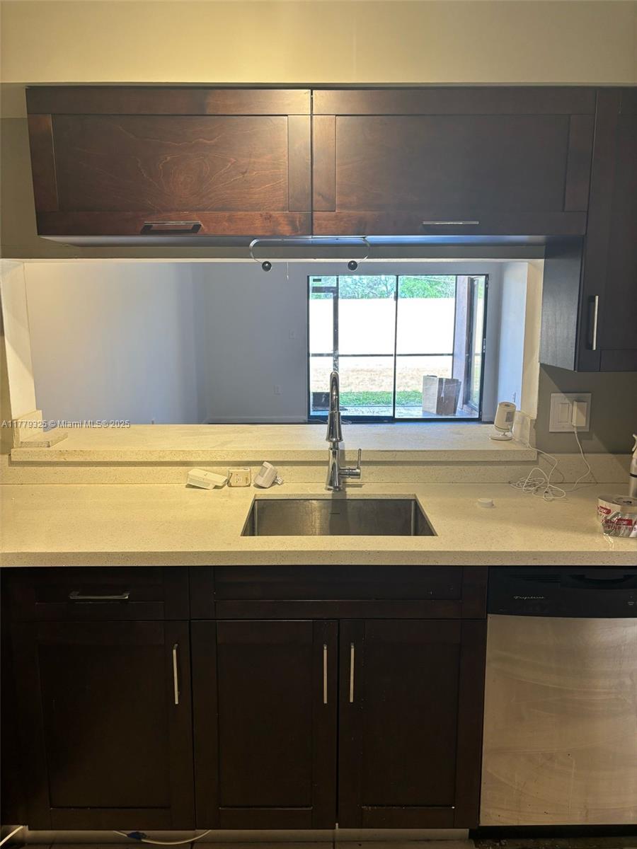 VERANO AT MIRAMAR CONDO - Residential Lease