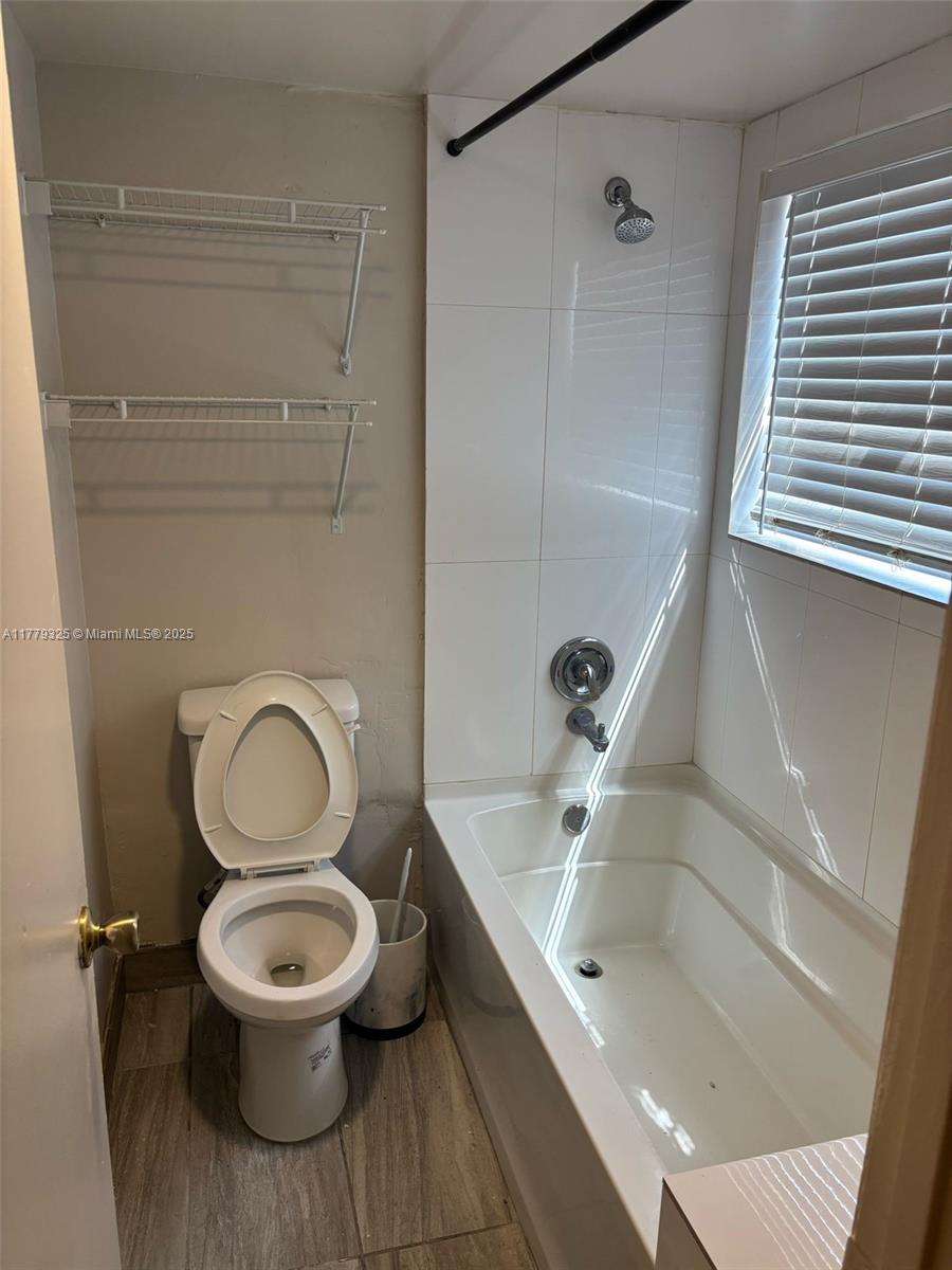 VERANO AT MIRAMAR CONDO - Residential Lease