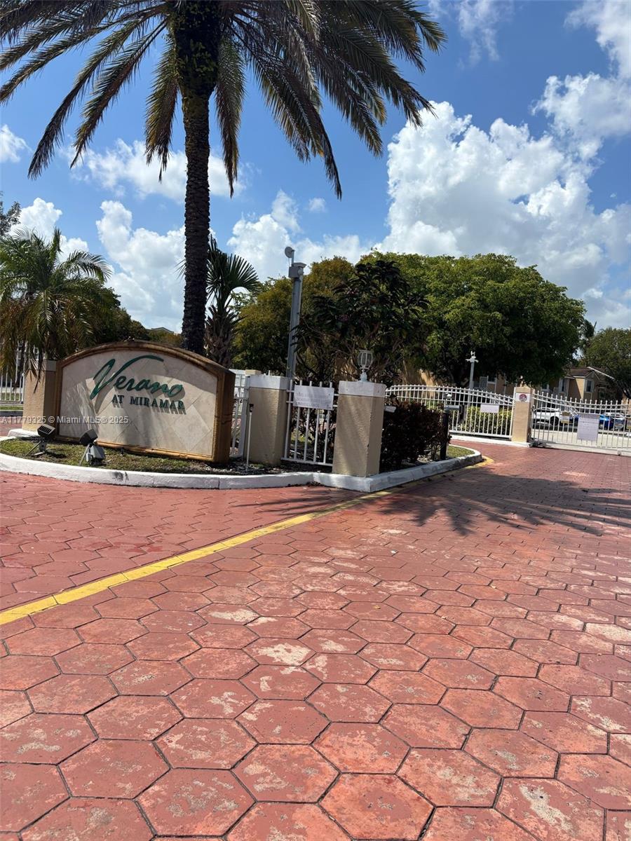 VERANO AT MIRAMAR CONDO - Residential Lease