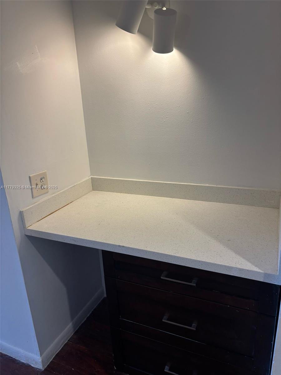 VERANO AT MIRAMAR CONDO - Residential Lease