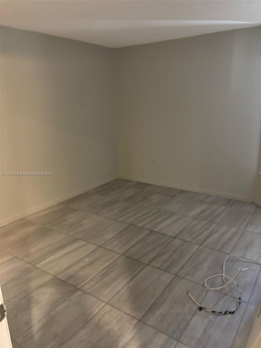 VERANO AT MIRAMAR CONDO - Residential Lease