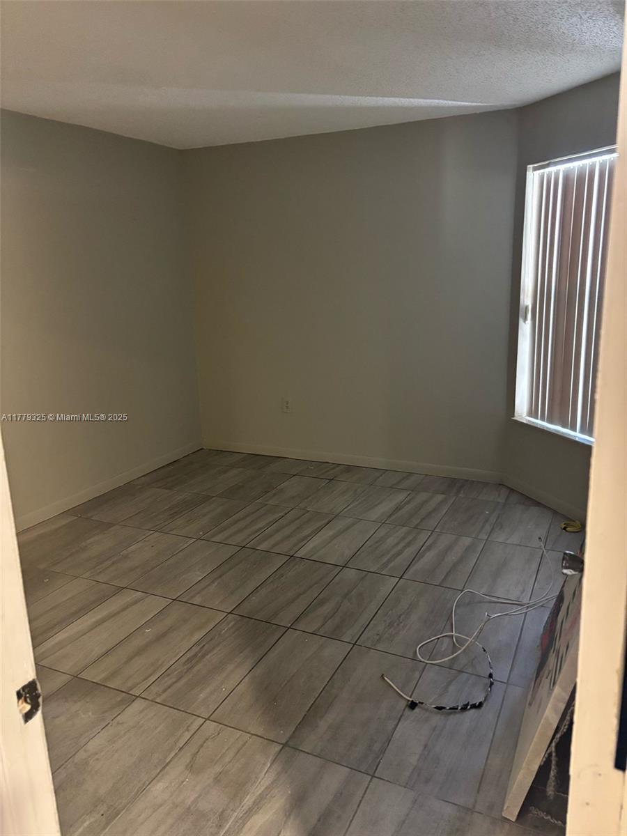 VERANO AT MIRAMAR CONDO - Residential Lease