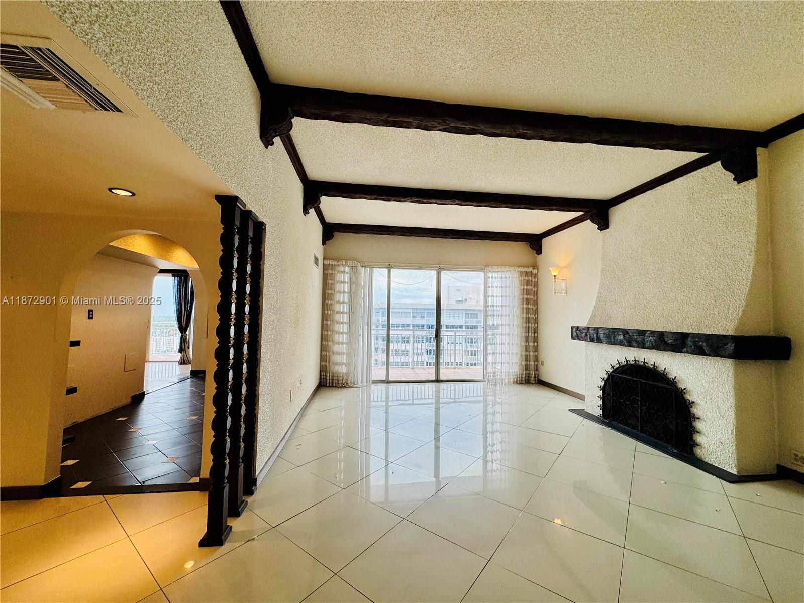 DEL PRADO - Residential