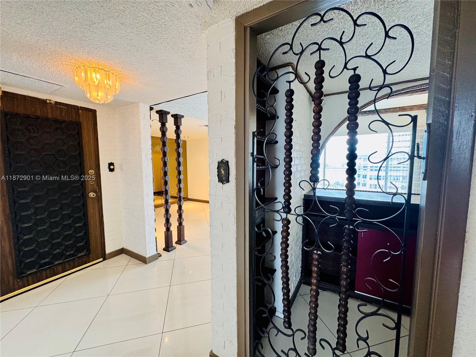 DEL PRADO - Residential