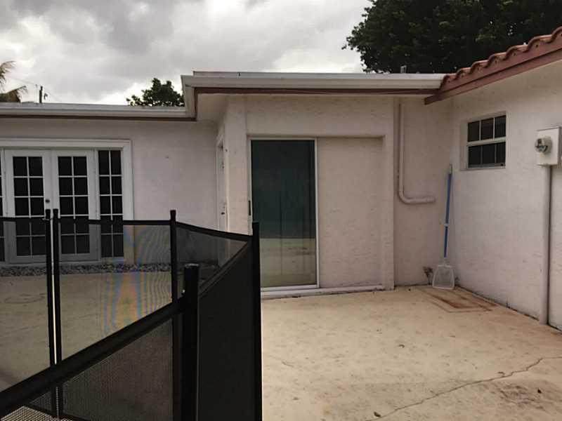DEER-POMP ESTATES 40-49 B - Residential Lease