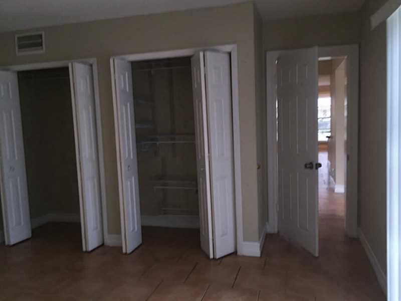 DEER-POMP ESTATES 40-49 B - Residential Lease