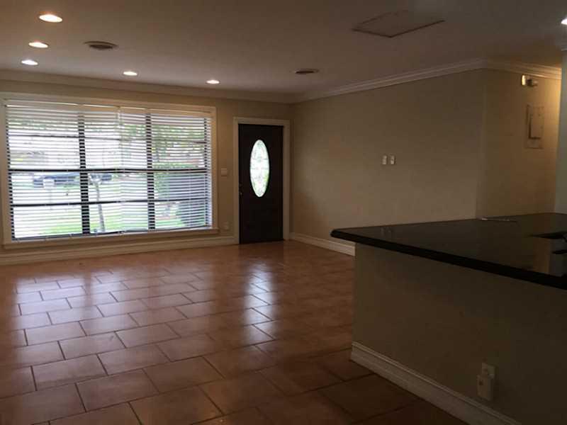 DEER-POMP ESTATES 40-49 B - Residential Lease