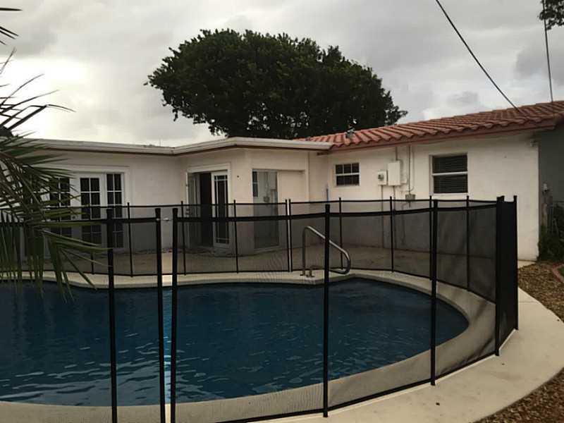 DEER-POMP ESTATES 40-49 B - Residential Lease