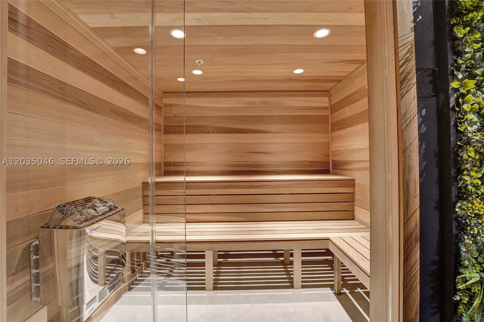 THE ALEXANDER CONDO - Residential