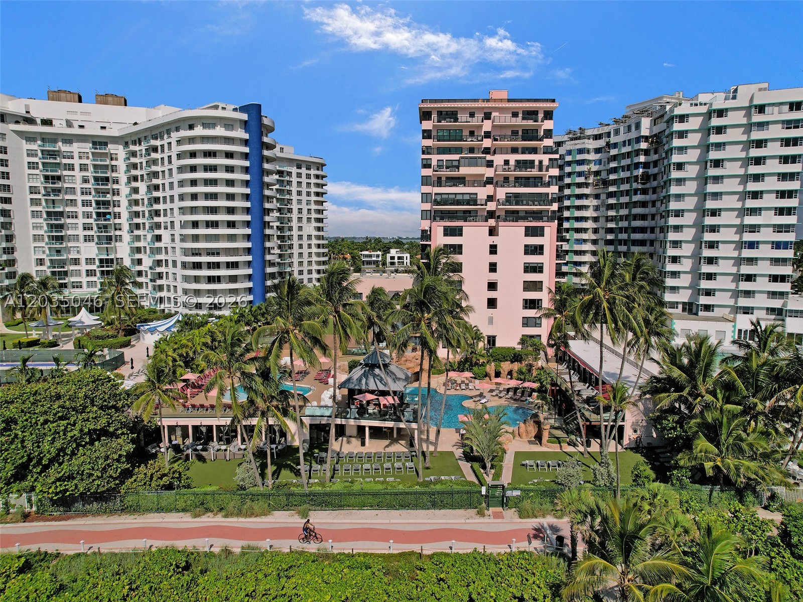 THE ALEXANDER CONDO - Residential