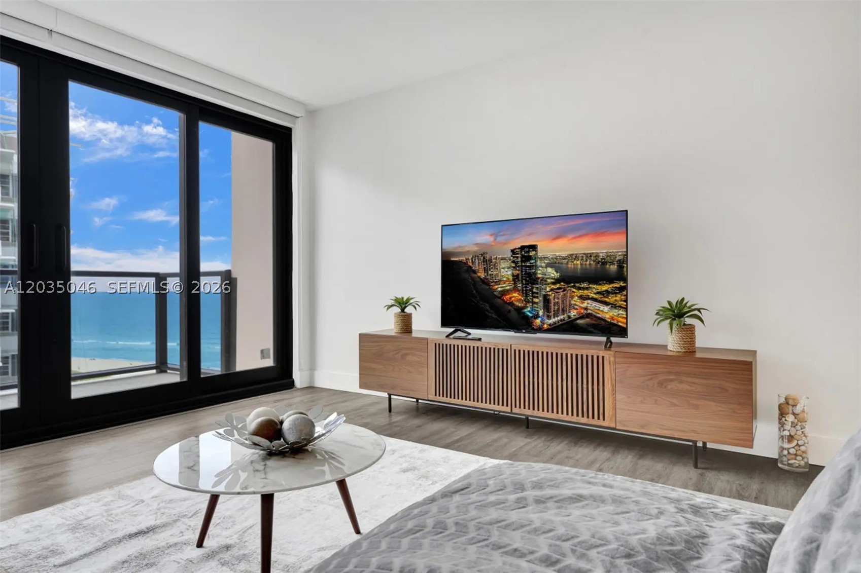 THE ALEXANDER CONDO - Residential